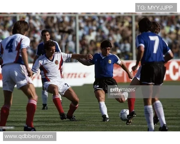 克罗地亚足球明星在世界杯上的辉煌表现与传奇故事回顾