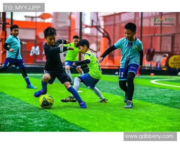 足球明星的多才多艺：他们在场内外的独特技能与魅力解析