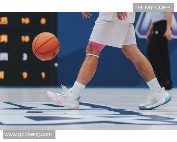 篮球明星亲自为小球迷送上签名鞋子传递运动热情与梦想